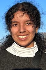 Simran Bhatia headshot